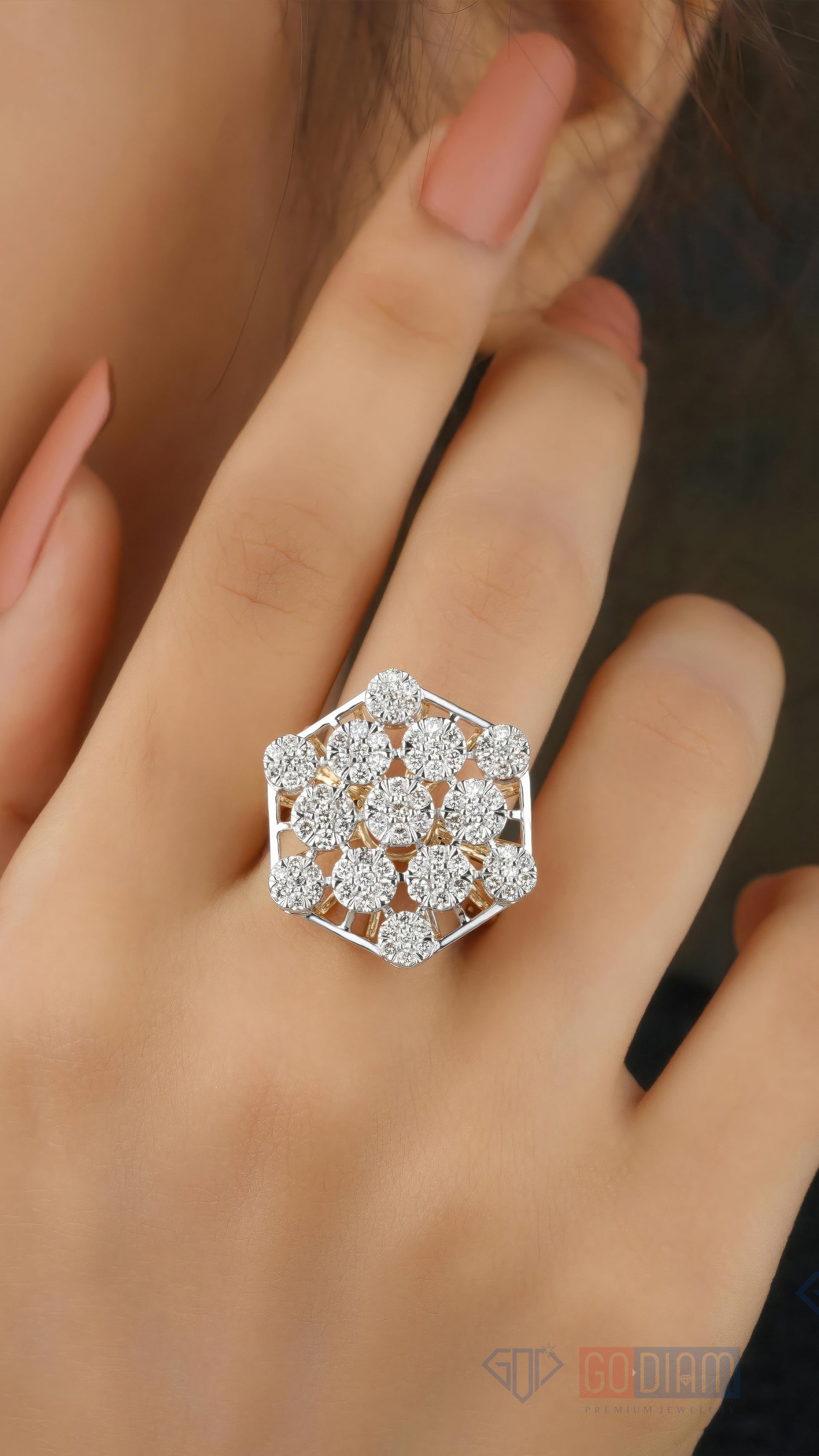 We believe that every jewel tells a story