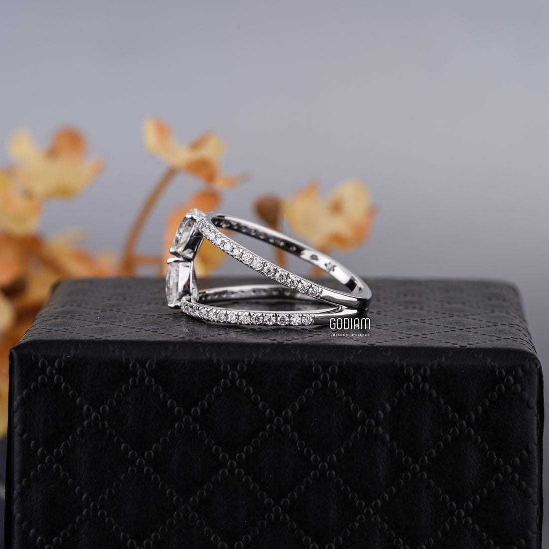 Double Pear-Cut Solitaire Diamond Ring – Mirror of Love