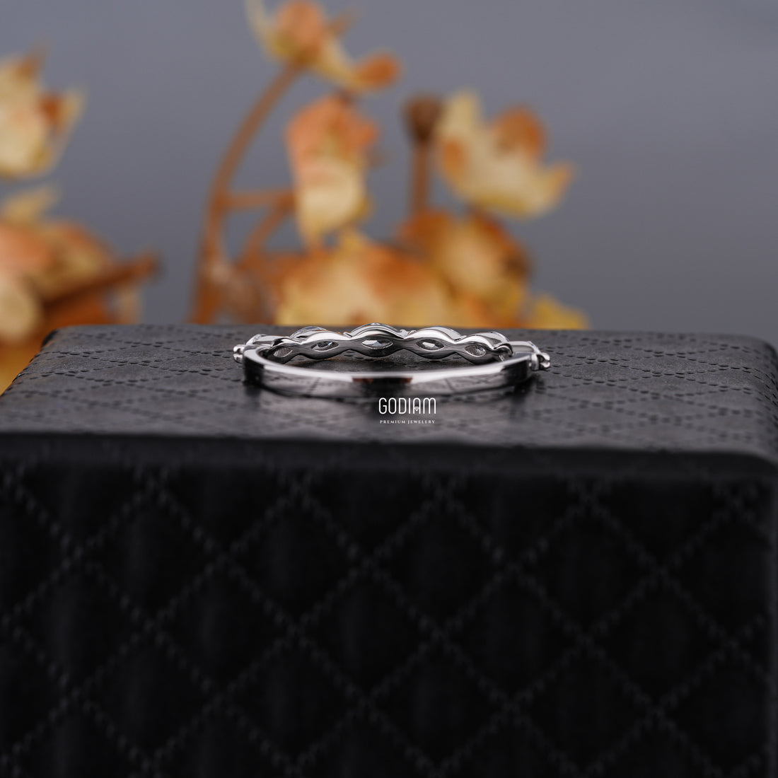 7 Marquise Diamond Ring – Regal Grace in Every Facet
