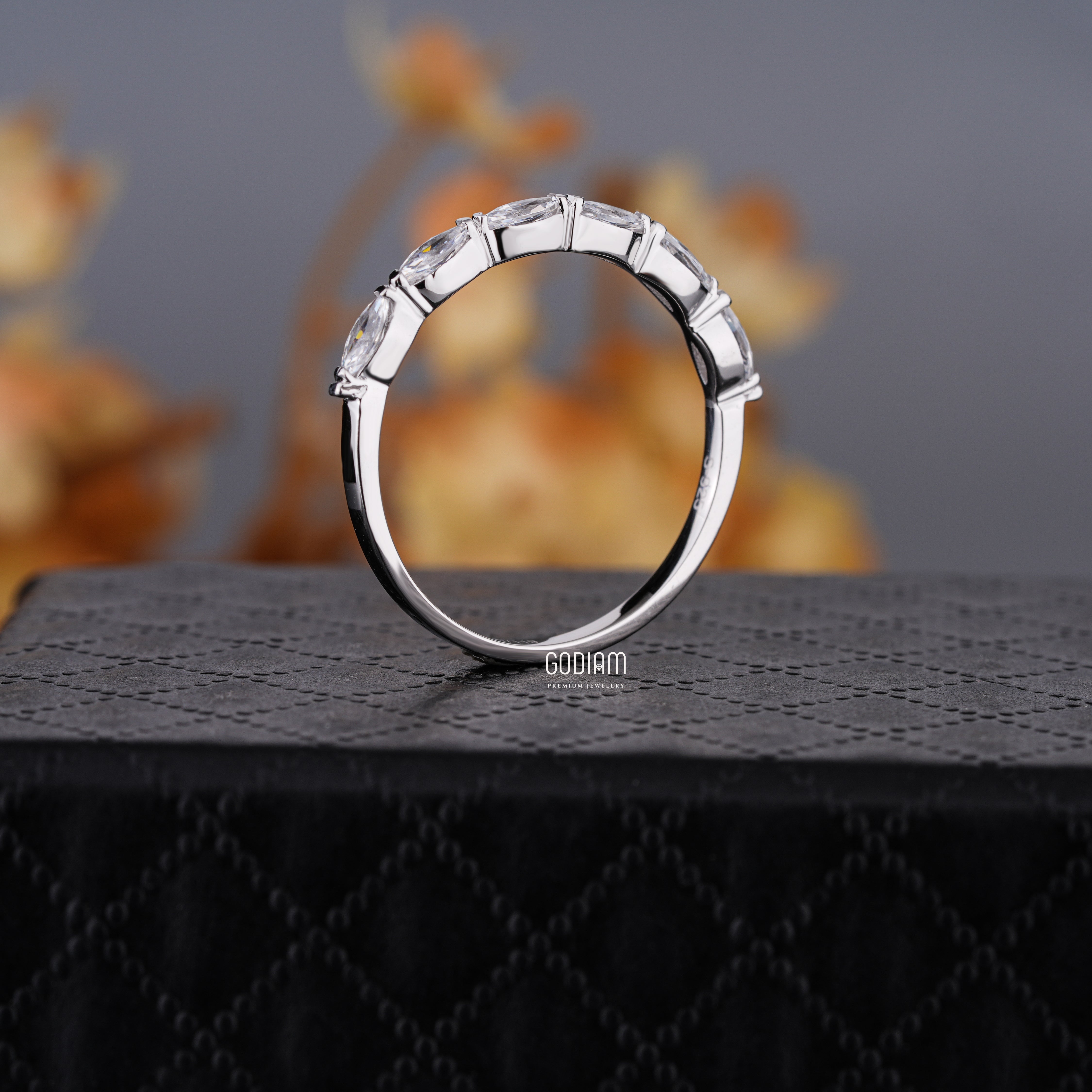 7 Marquise Diamond Ring – Regal Grace in Every Facet