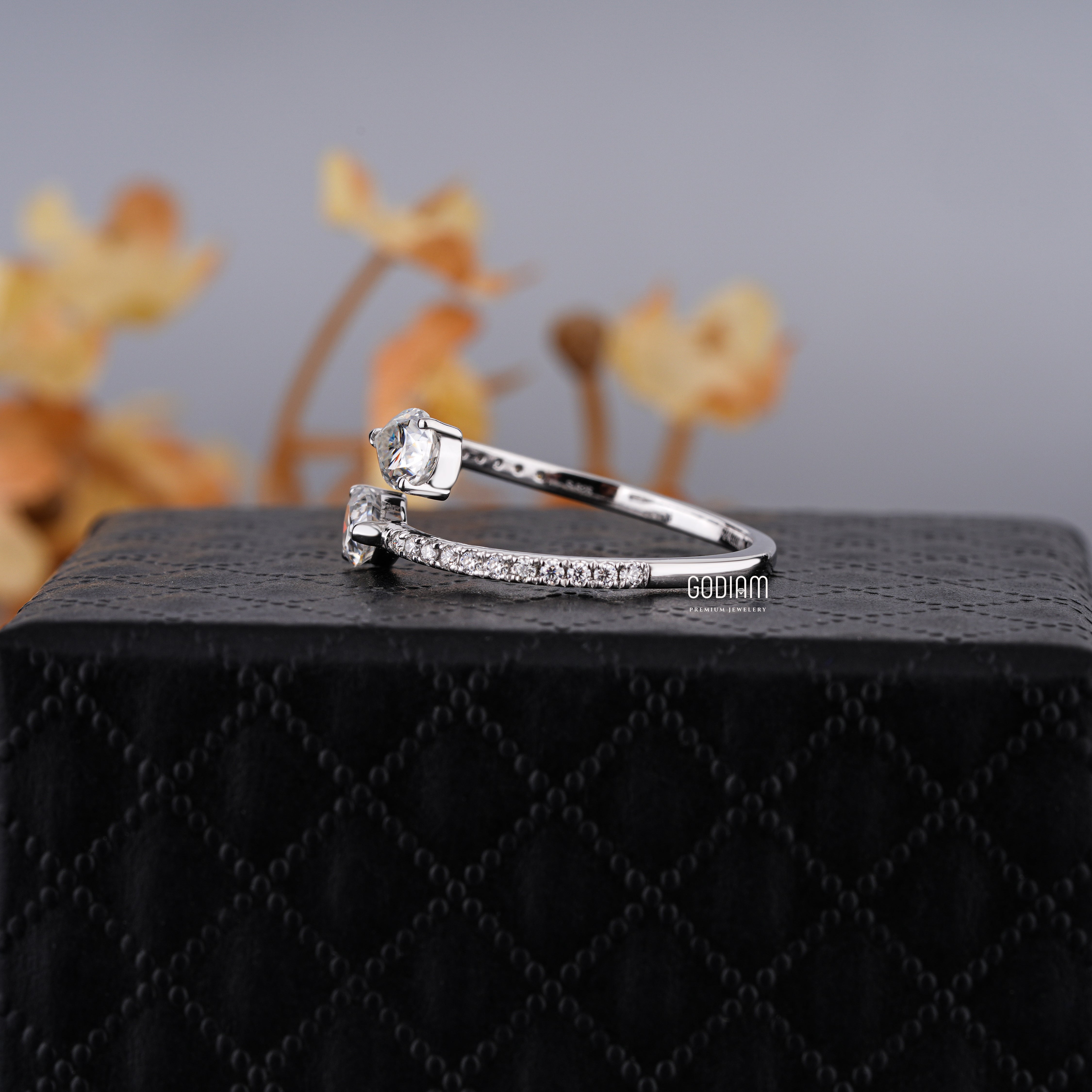 Infinity Embrace Diamond Ring – Love With No End