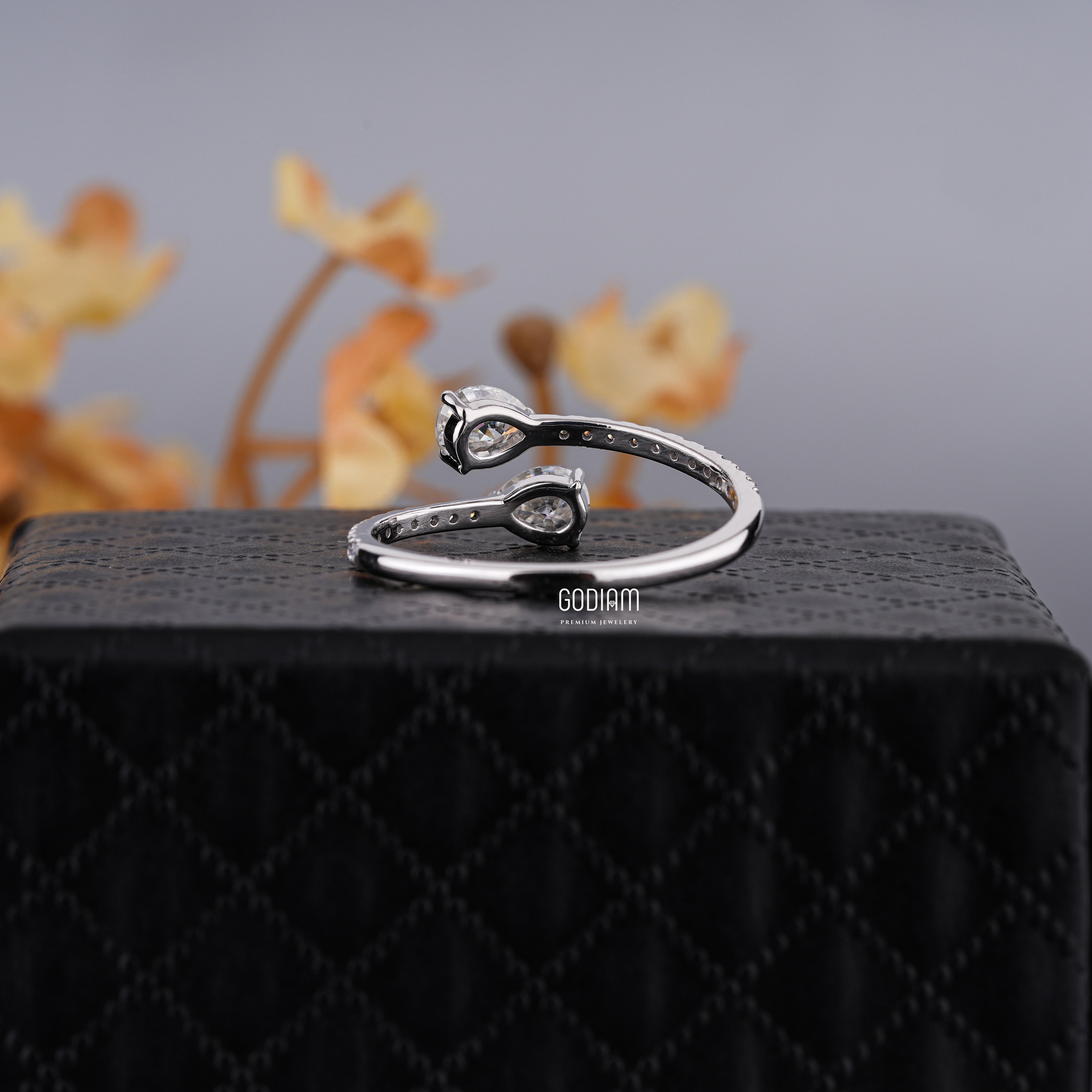 Infinity Embrace Diamond Ring – Love With No End