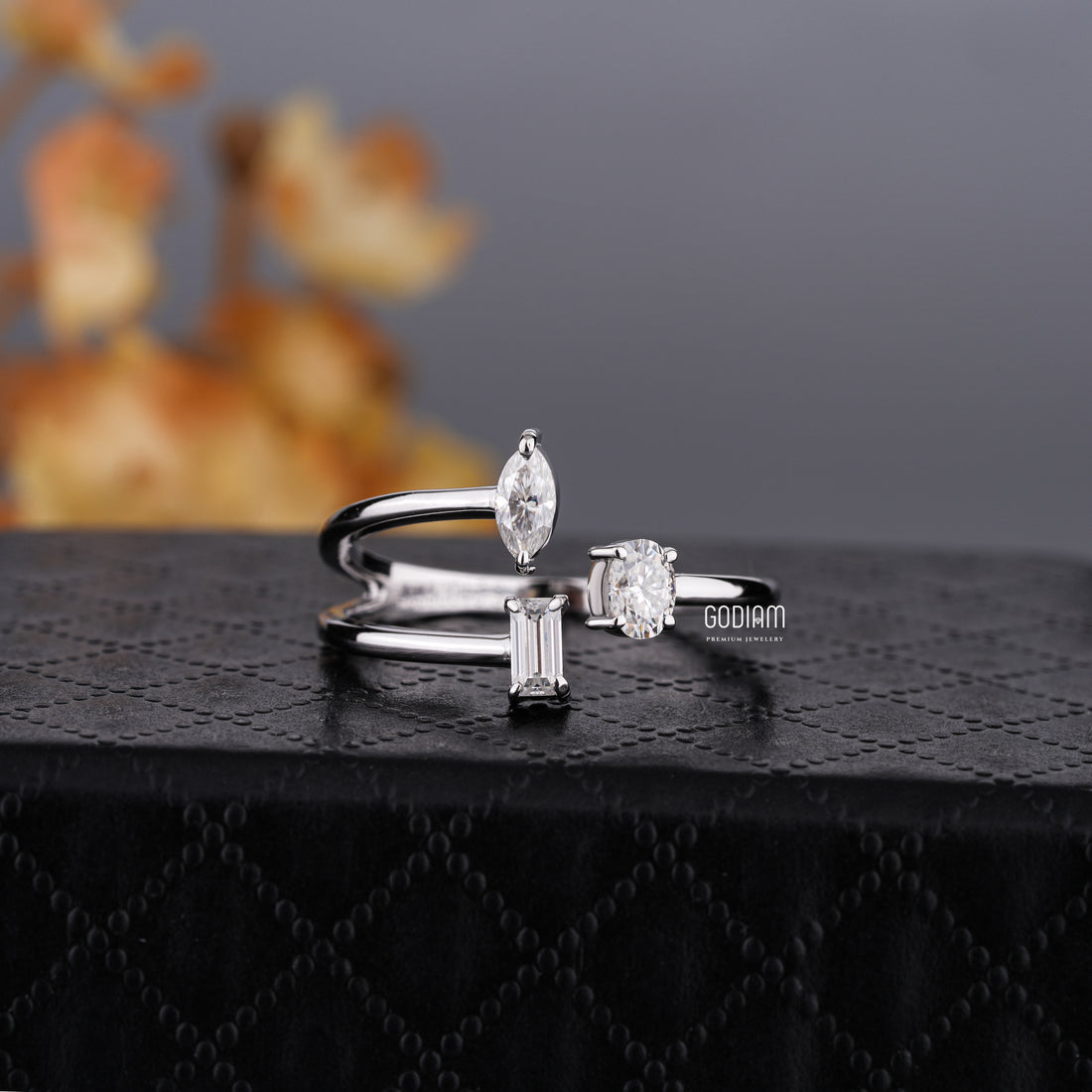 MARQUISE TRIO BYPASS RING
