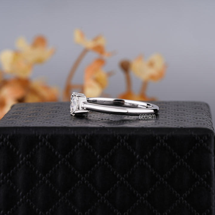 HugStone Duo Diamond Ring – Where Shapes Embrace