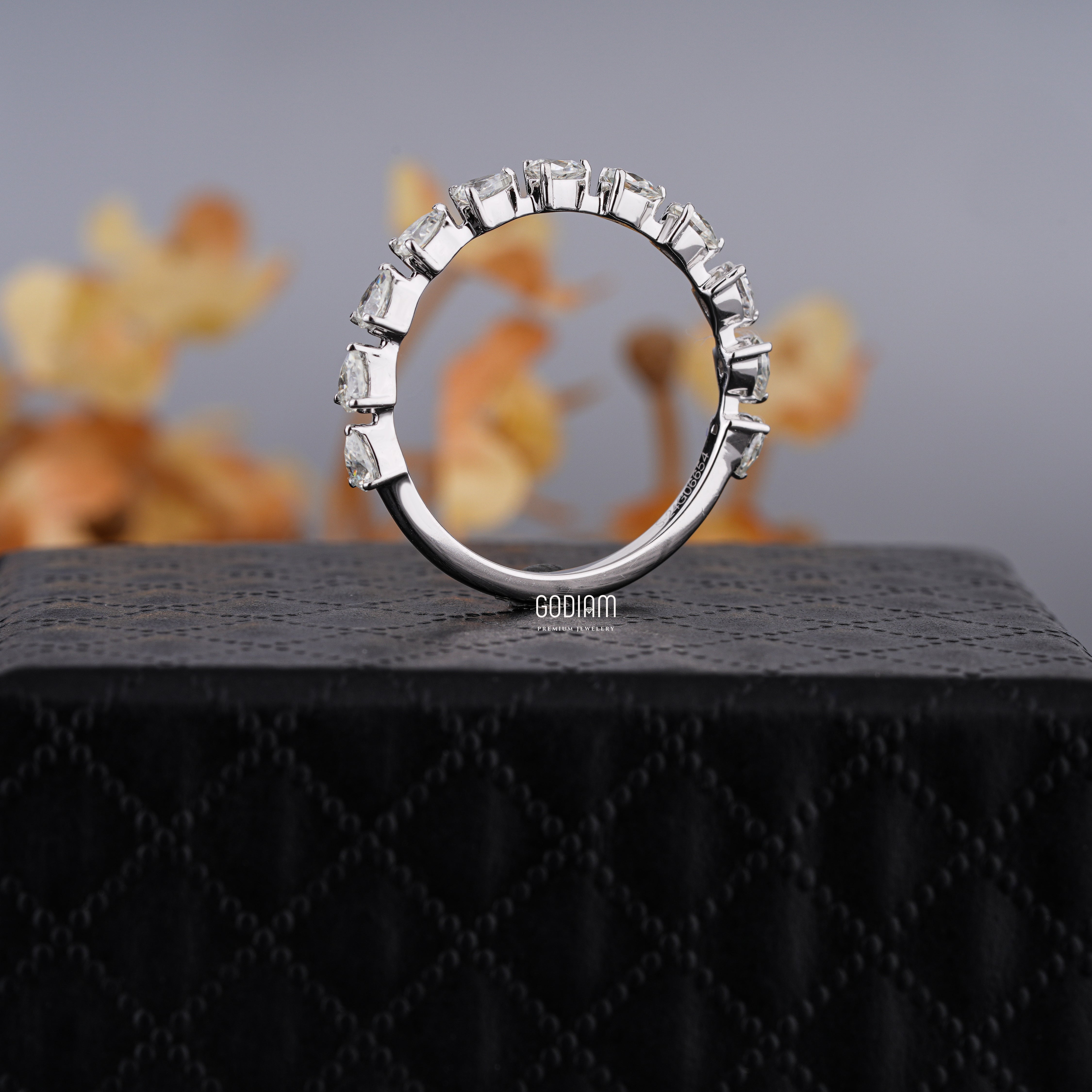 PearLink Diamond Ring – Flow in Formation
