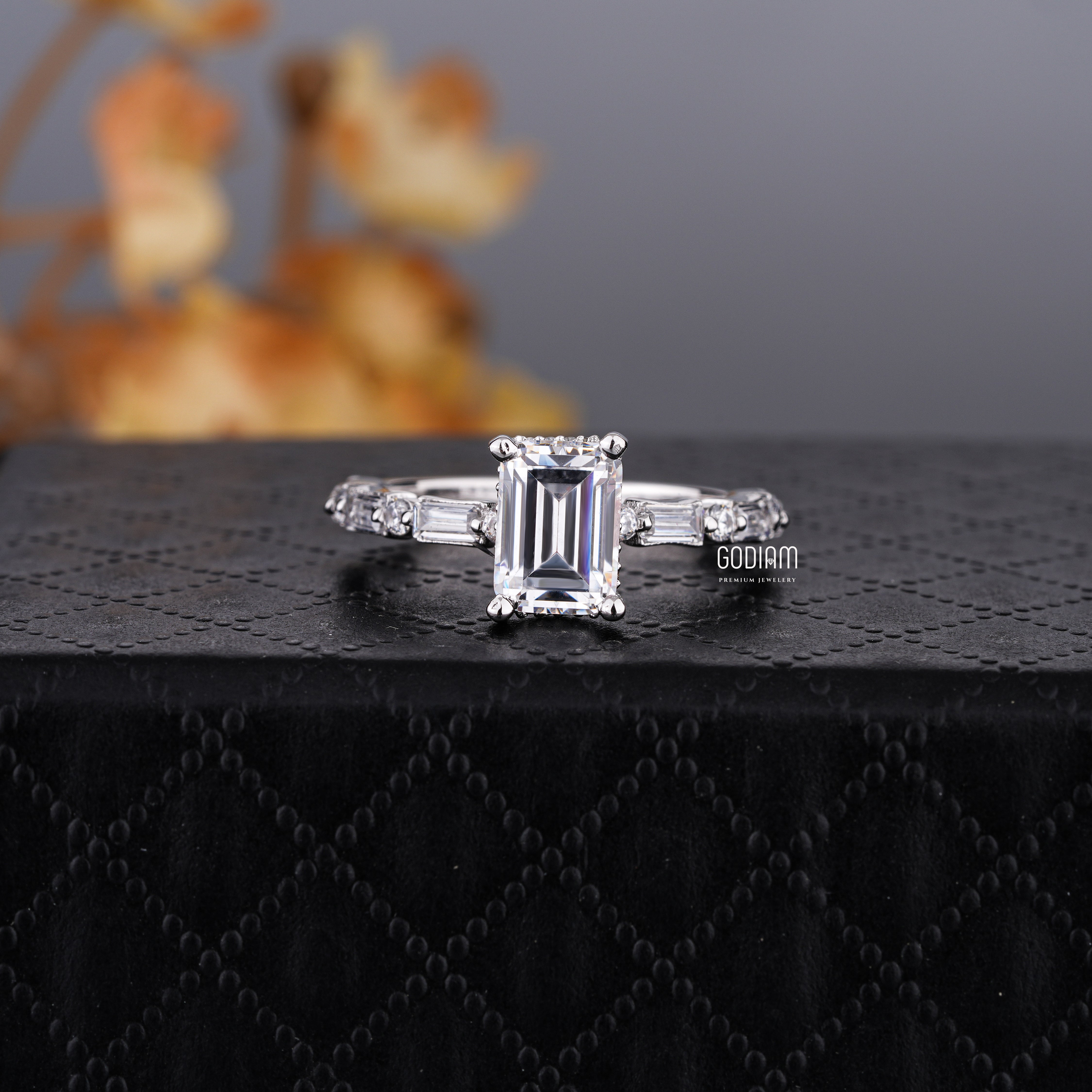 Emerald Grace Diamond Ring – Quiet Luxury, Loud Sparkle